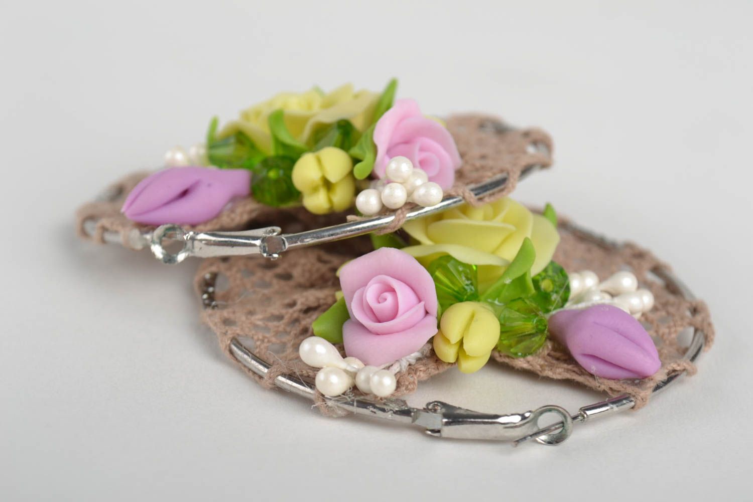 Круглые серьги из полимерной глины с цветами необычные для девушек подарок фото 4