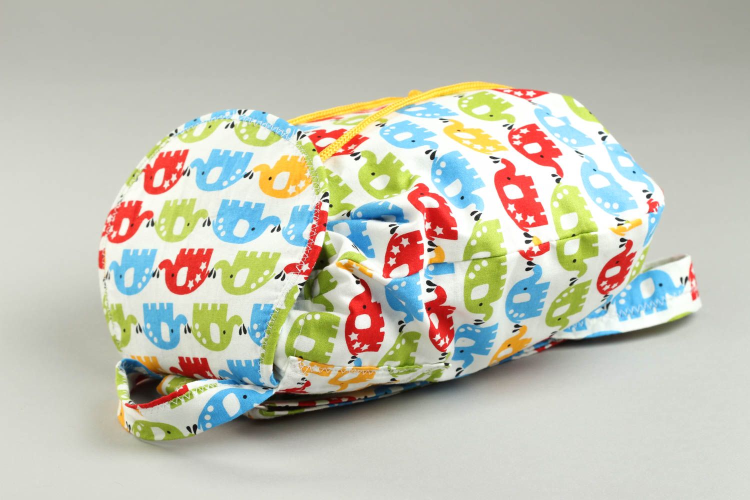 Mochila hecha a mano de textil regalo original bolso para niños con elefantitos foto 4