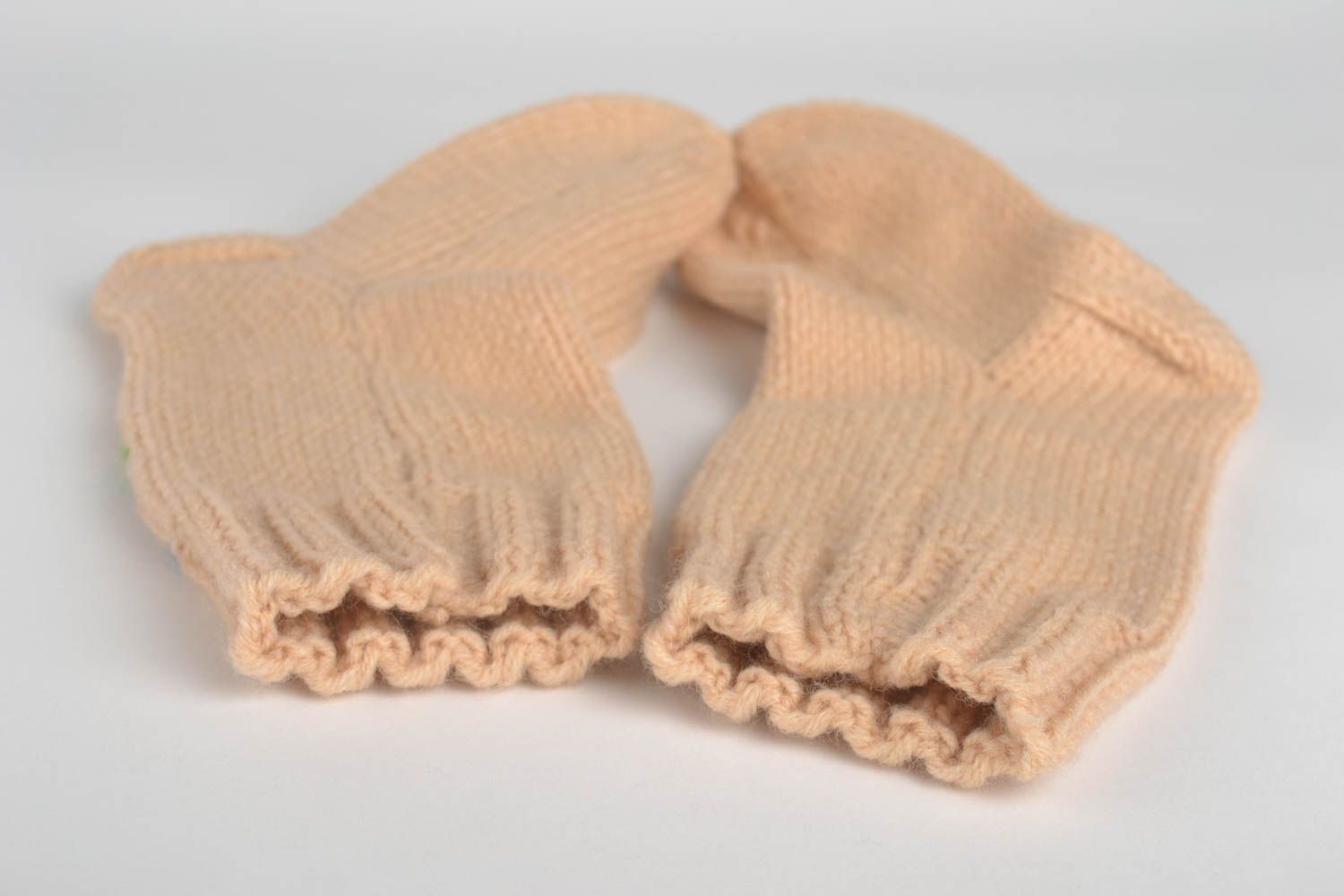 Chaussettes tricotées fait main Vêtements femme Chaussettes de laine beiges photo 3
