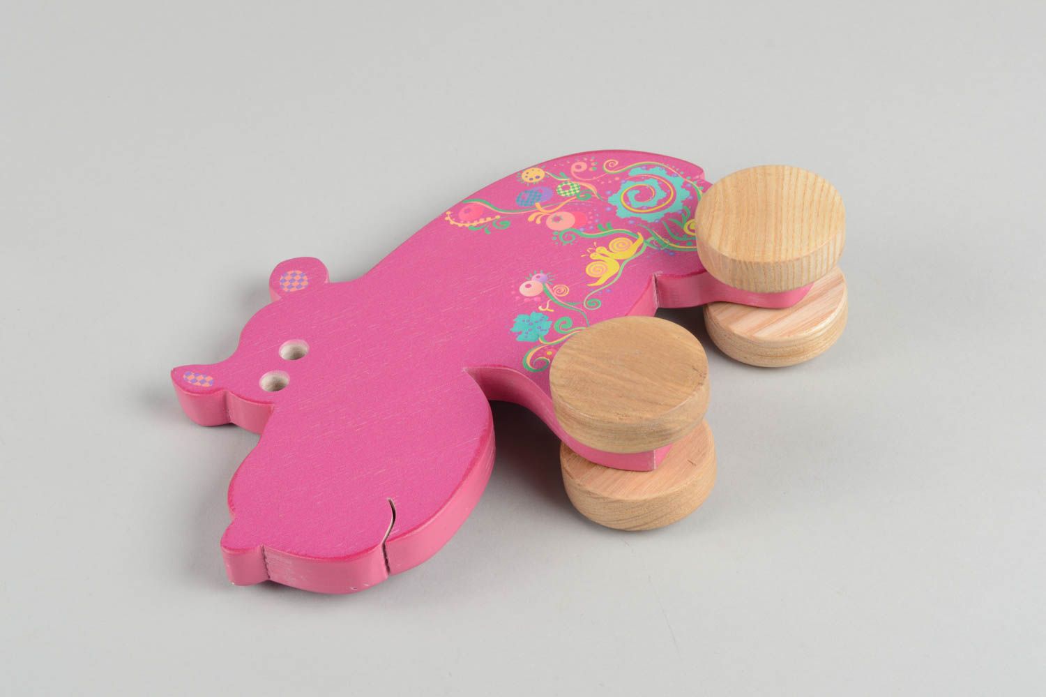 Juguete hecho a mano hipopótamo rosado juguete de madera juguetes con ruedas foto 3
