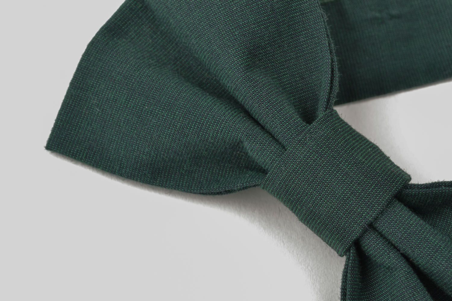 Corbata de lazo clásica color gris-verde foto 5