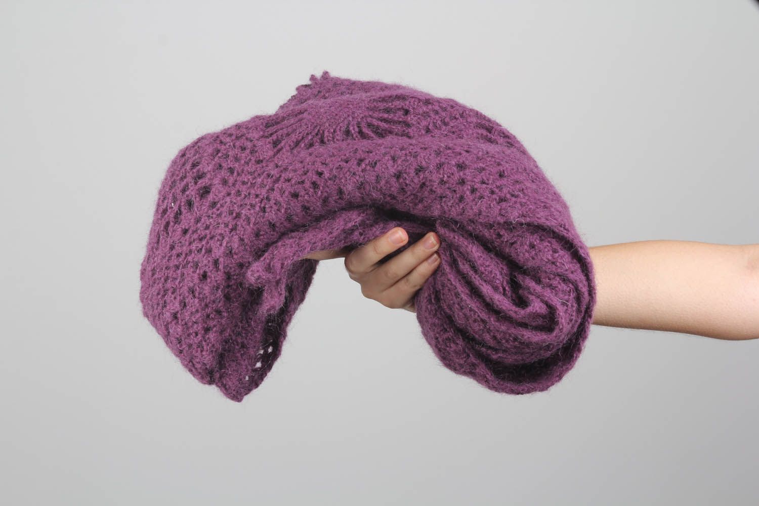 Châle tricoté main en fils de laine violets photo 2