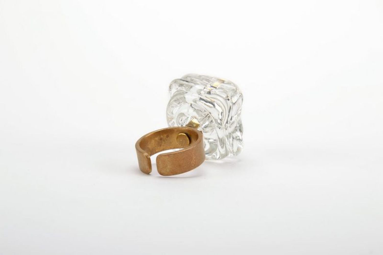 Перстень кольцо из стекла и металла Лед фото 3