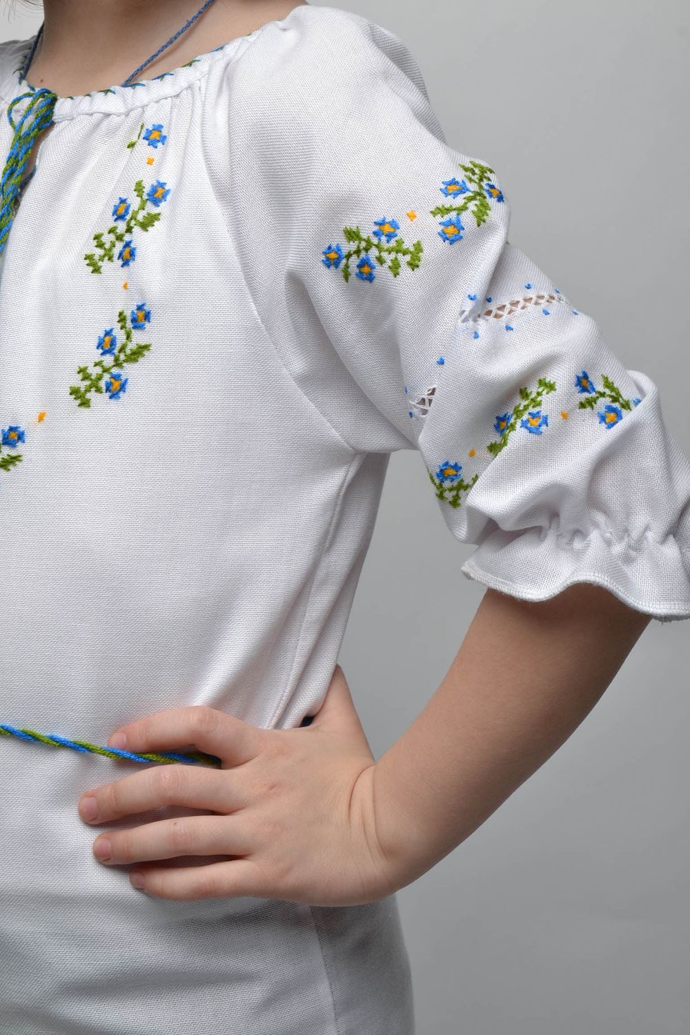 Этническая рубашка для девочки 5-7 лет с вышивкой фото 2