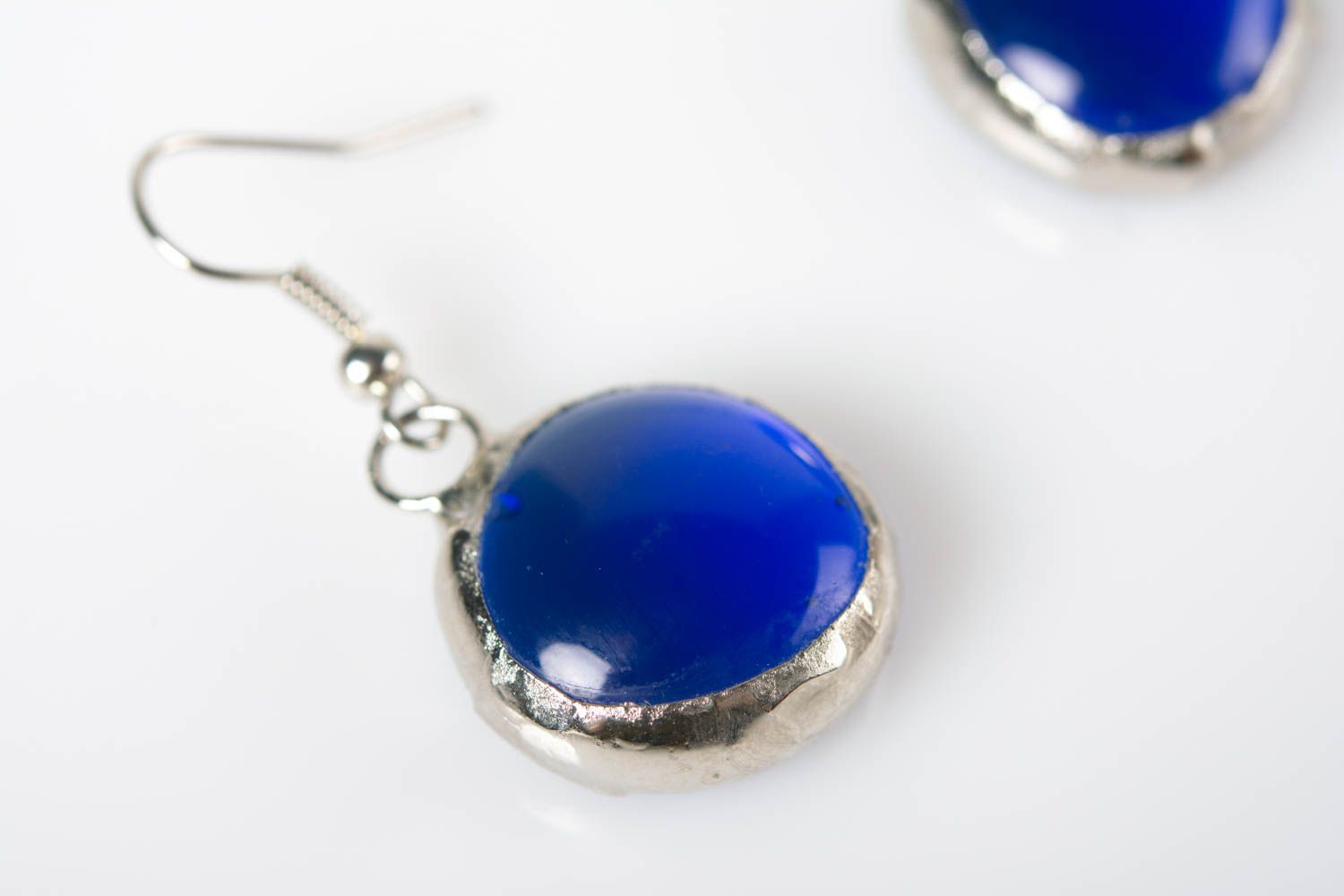 Handmade designer unusual round blue earrings made of glass and metal photo 2