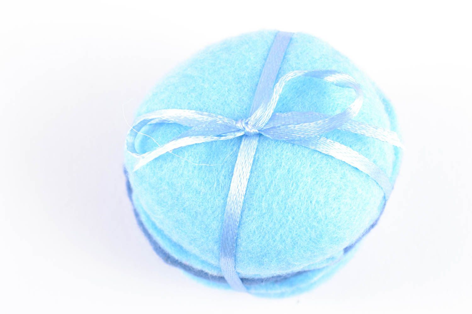Joli pique-aiguille en feutrine Macaron bleu fait main décoration de design photo 3