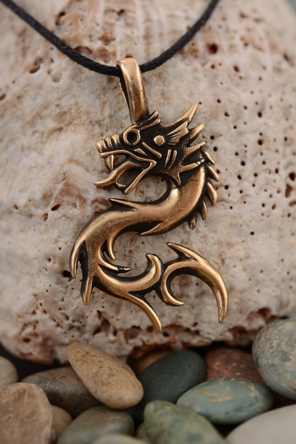 Pendentif en bronze fait main Dragon  photo 1