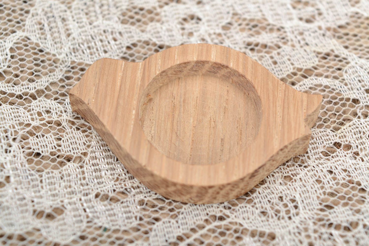 Bijouterie Rohling aus Holz in Form vom Vogel klein hell handmade für Handarbeit foto 4
