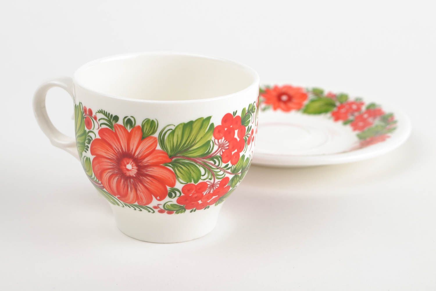 8 oz porcelain coffee cup with Russian style floral red and green pattern photo 3