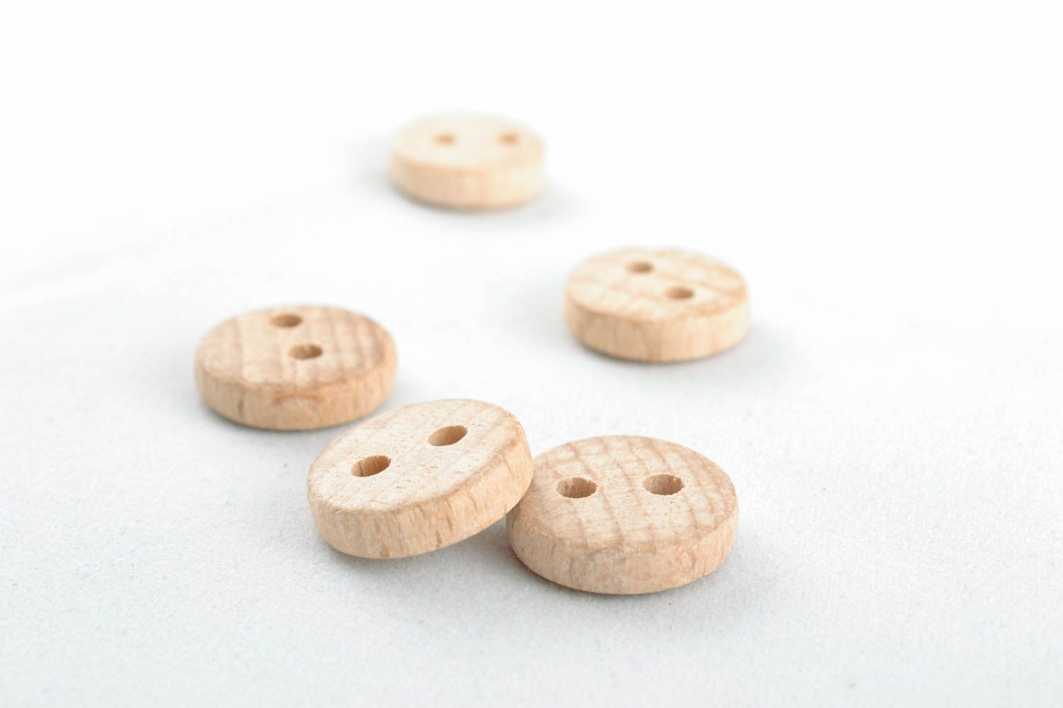 Round wooden buttons photo 2