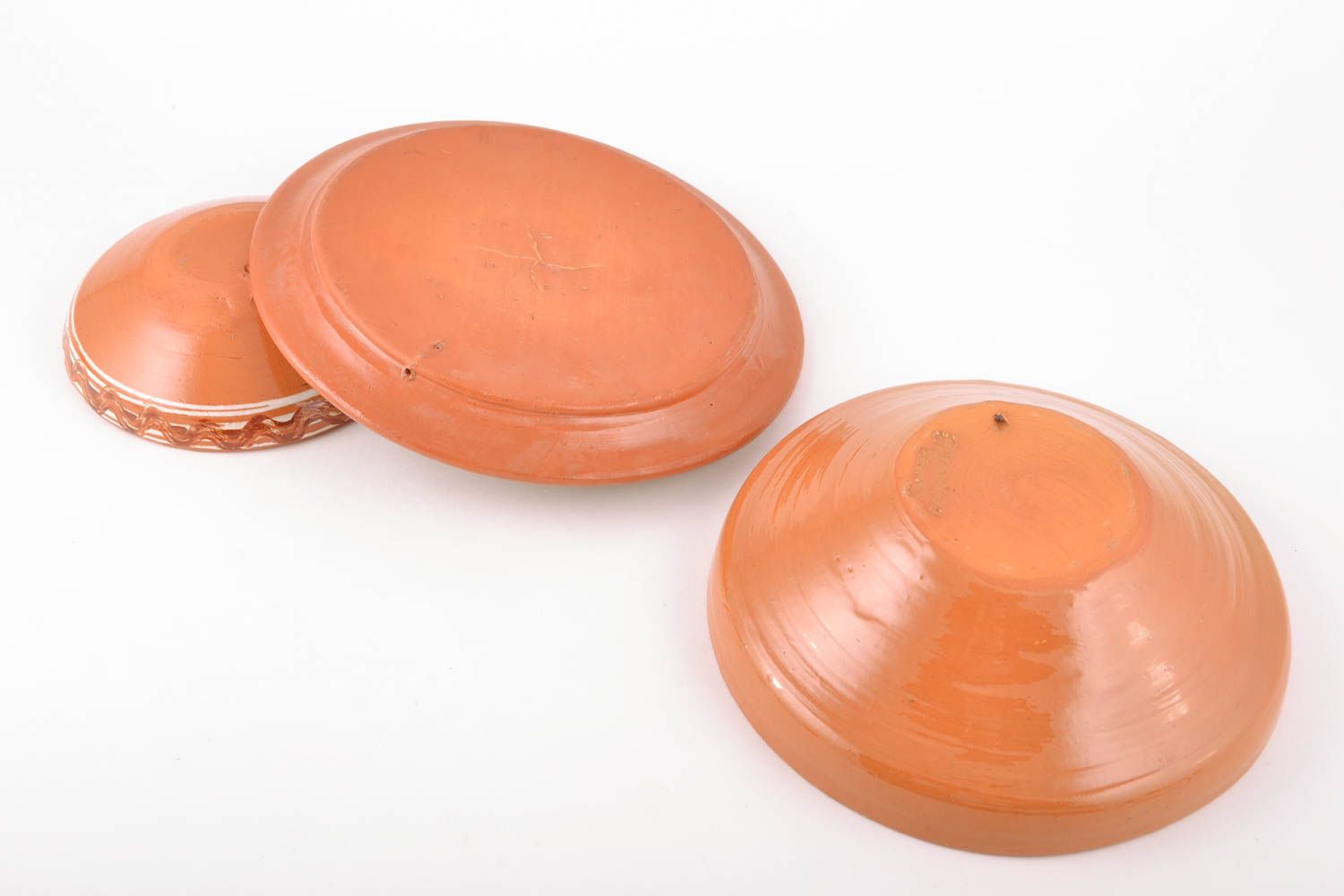 Глубокие и плоская керамические тарелки с ангобами фляндровка фото 3