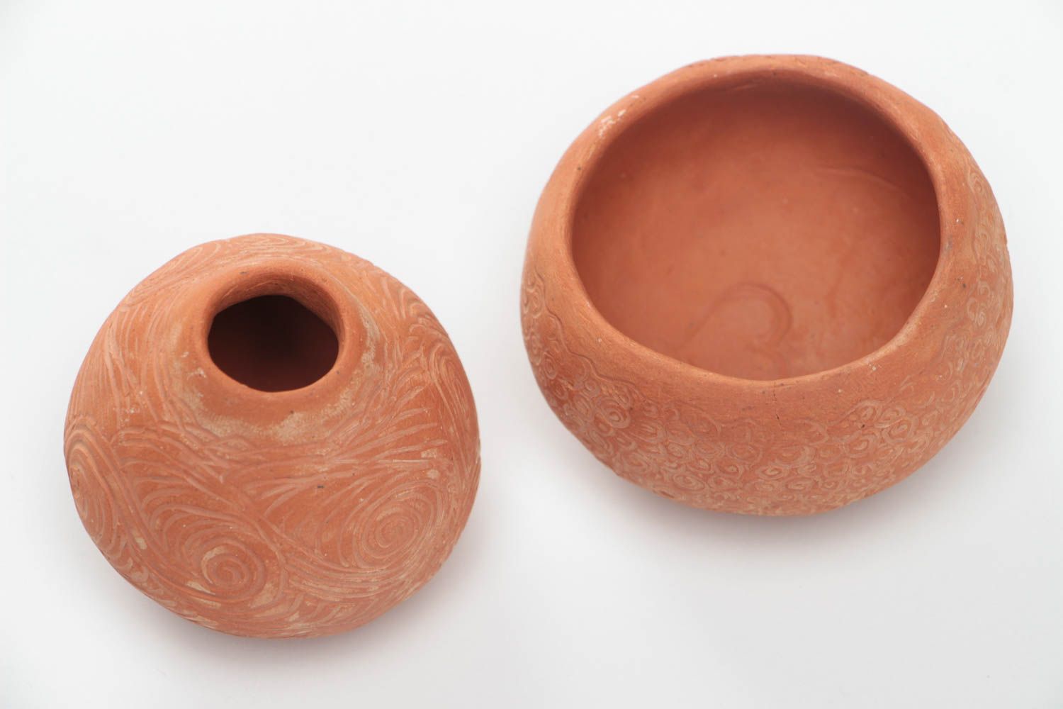 Set of red clay handmade 2,5 inches pot and vase 2 oz, 0,22 lb photo 2