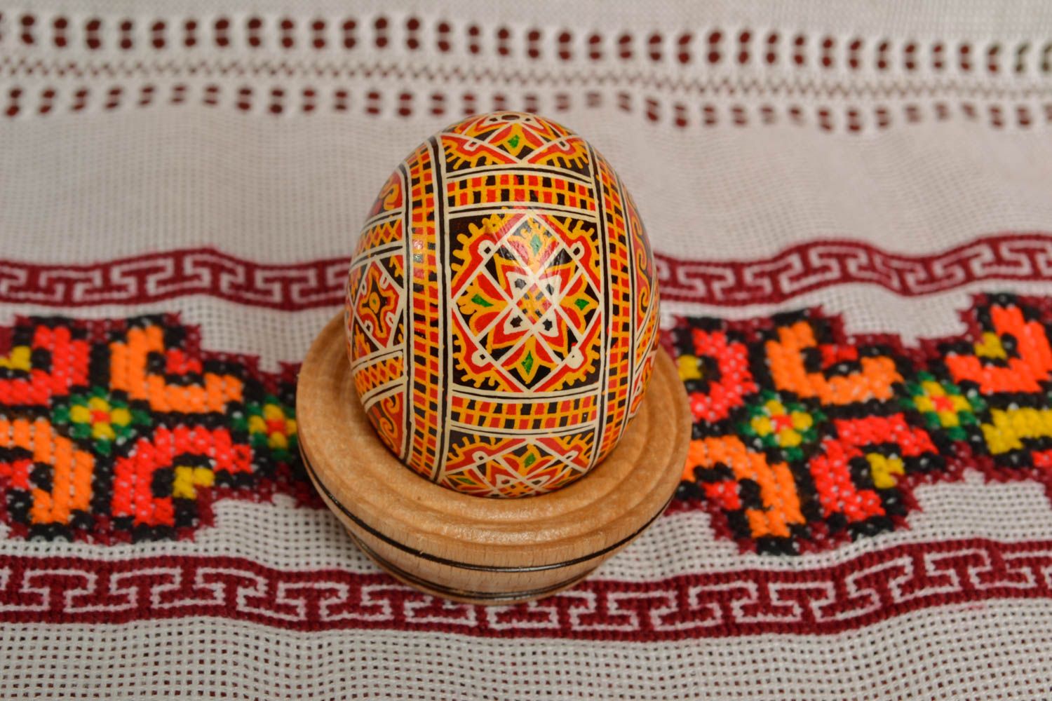 Painted egg with ornament photo 5