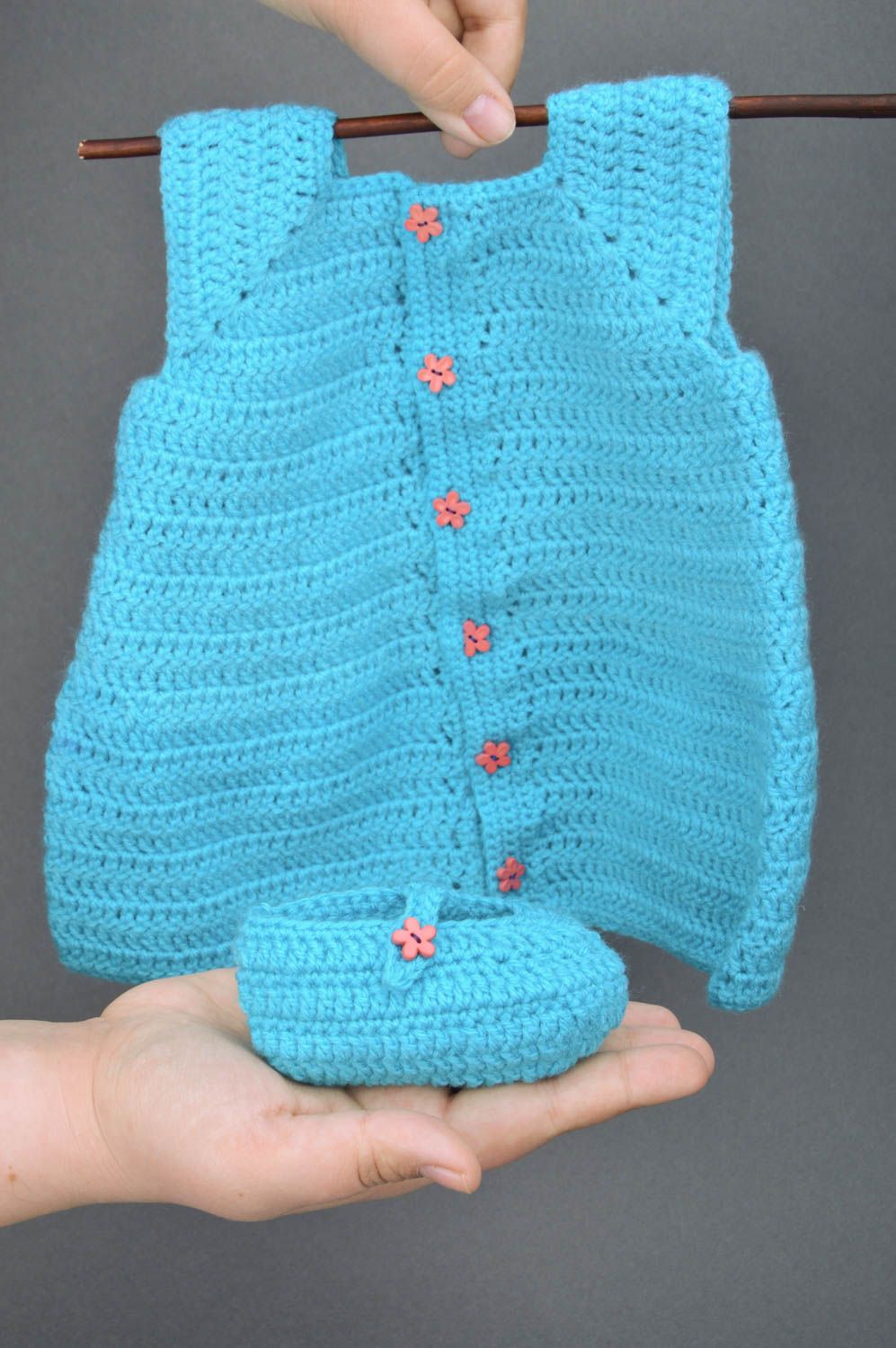 Set of handmade crochet baby girl clothes of blue color vest and shoes 2 items photo 4