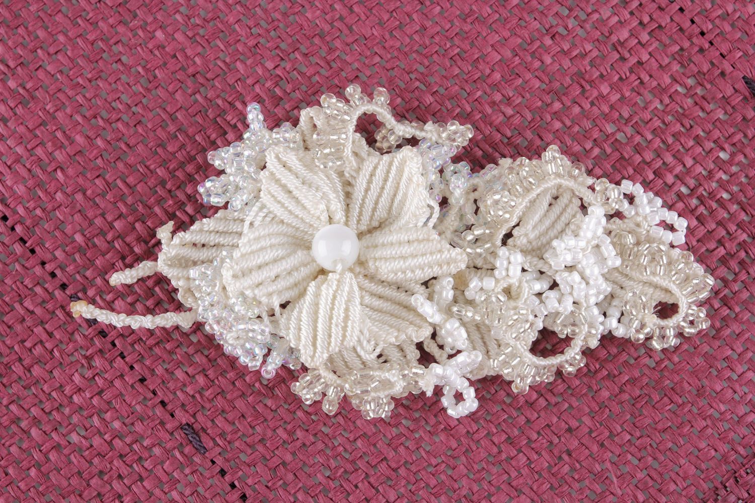 Weiße Macrame Brosche-Blume foto 4