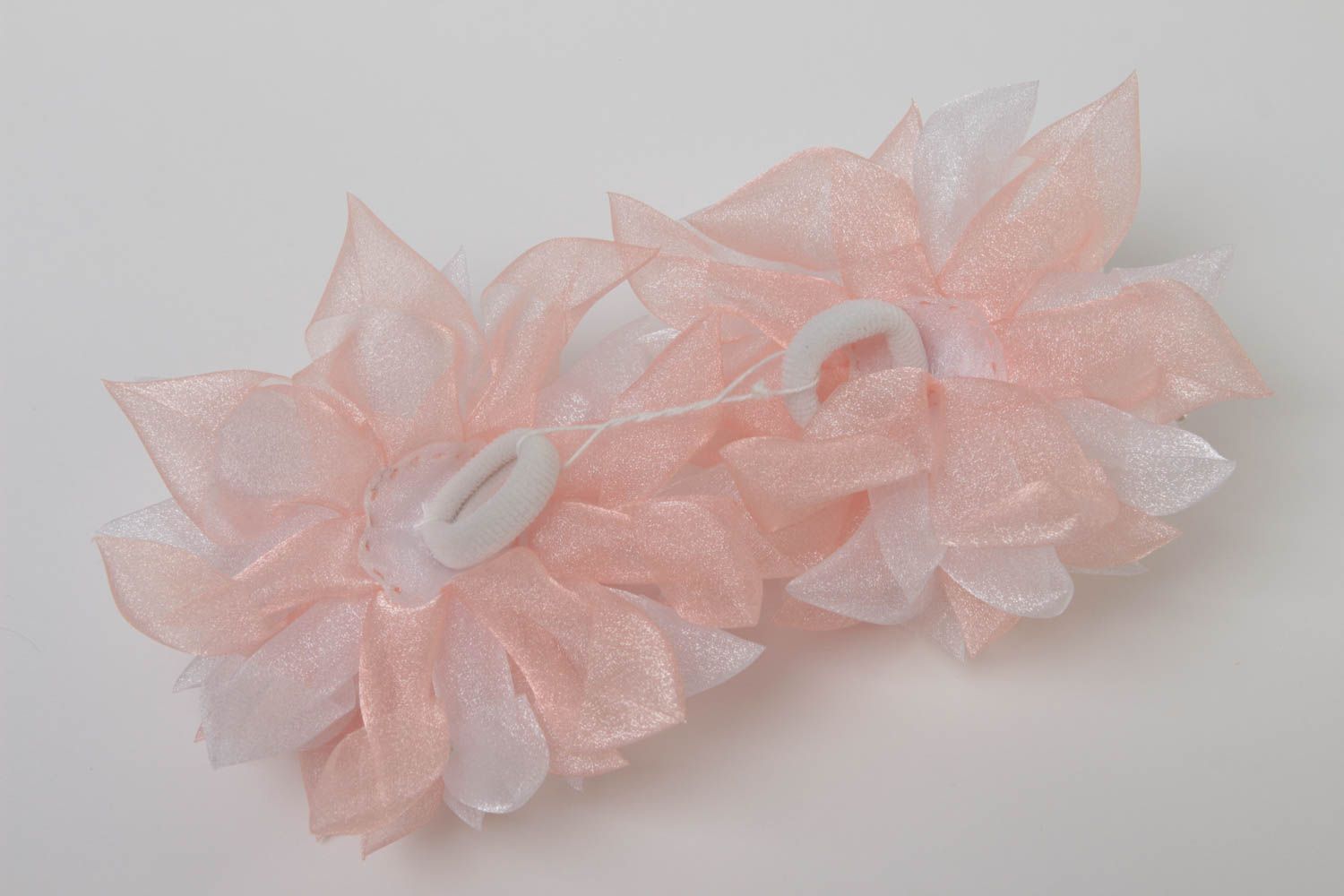 Резинки для волос с цветами детские ручной работы набор из 2 шт розовые фото 4