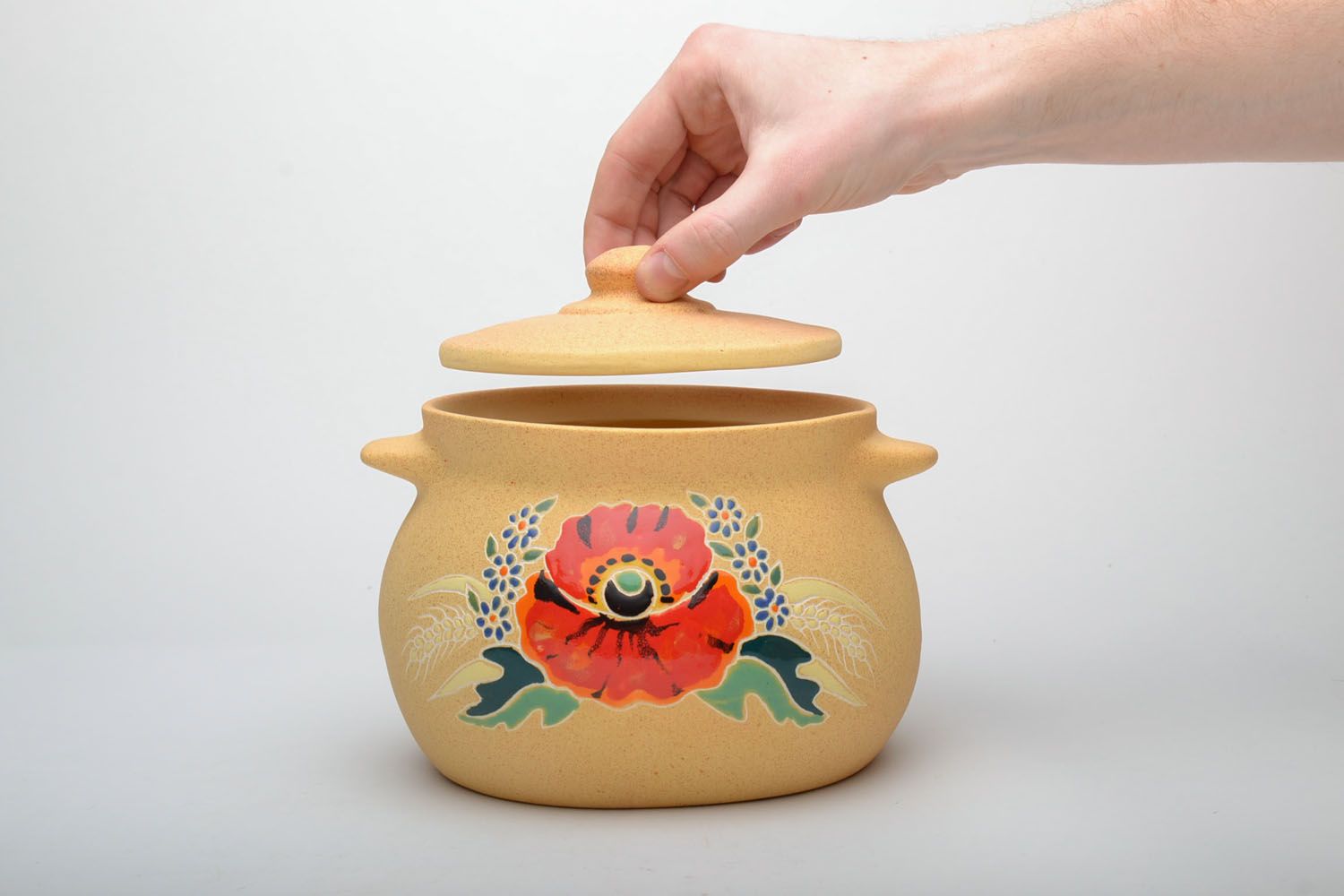 Ceramic pot with lid photo 5