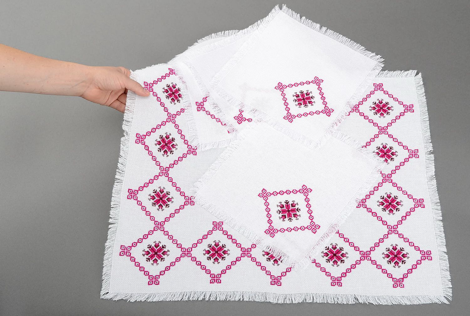 Set of embroidered napkins photo 5
