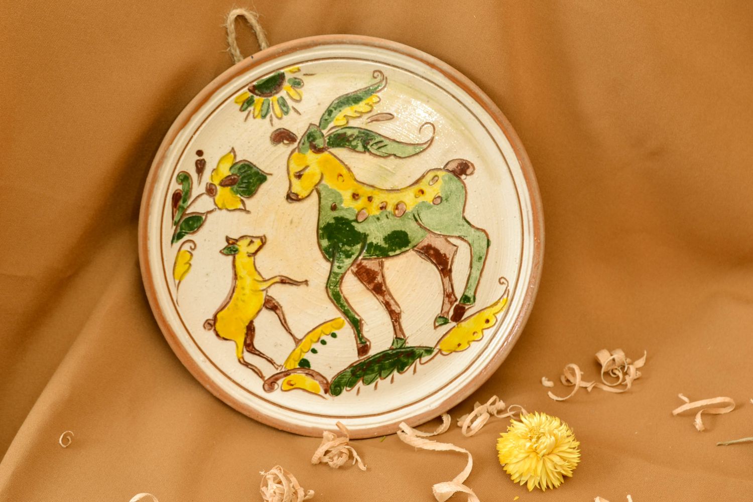 Decorative ceramic plate painted with glaze photo 1
