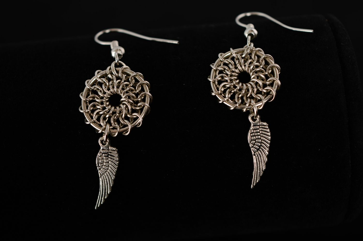 Handmade metal chainmaille earrings with pendant wings photo 2