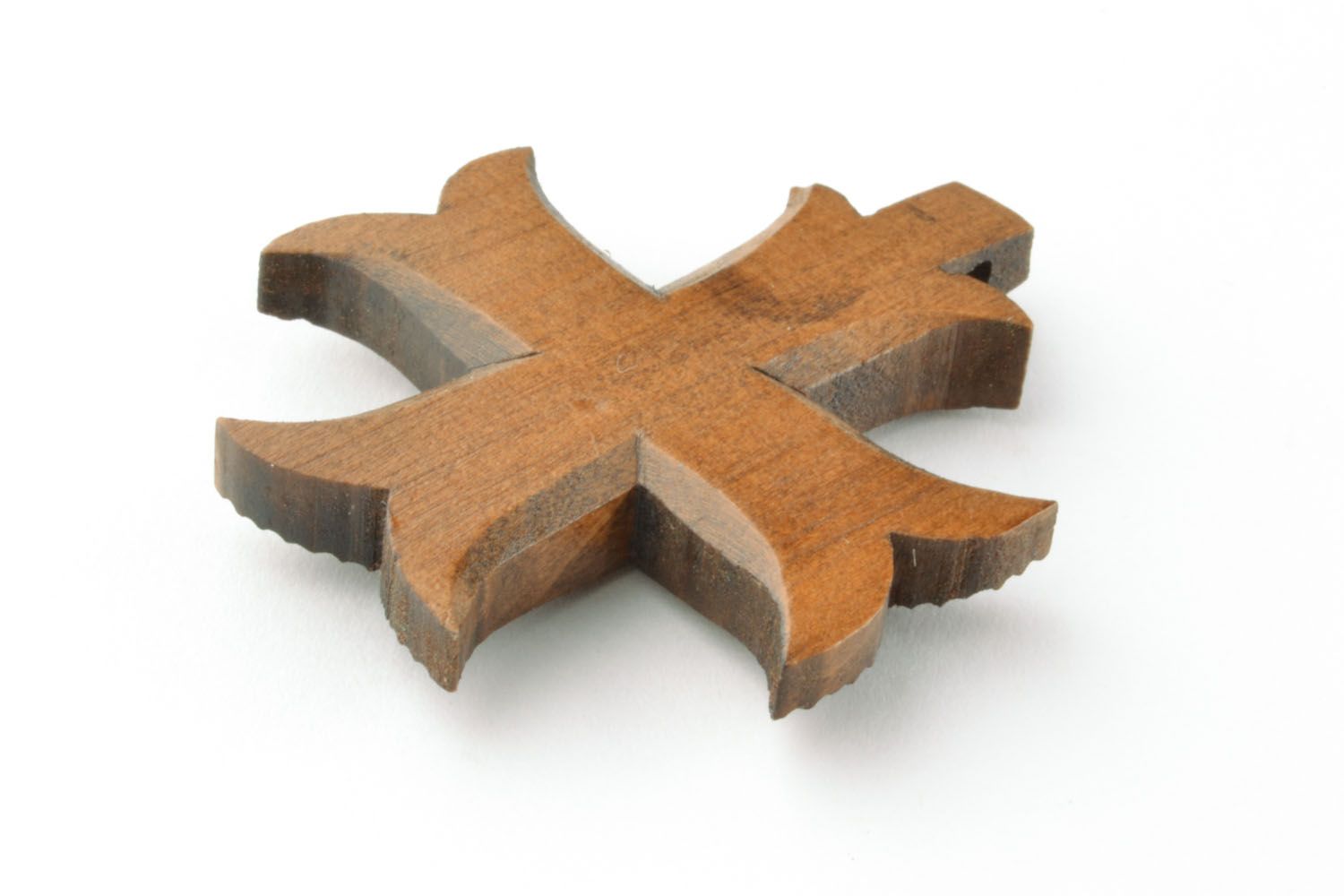 Croce di legno fatta a mano crocetta intagliata originale in legno da collo
 foto 4