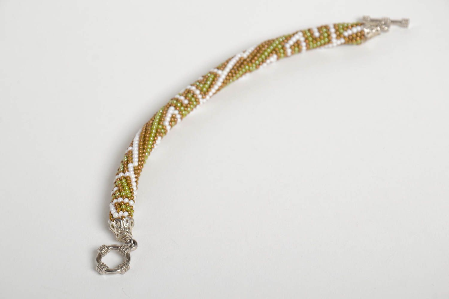 Браслет из бисера украшение ручной работы жгут оливковый модный браслет фото 4