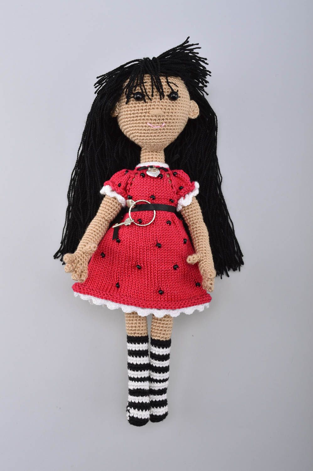 Muñeca de tela bonita hecha a mano juguete tejido regalo original para niña foto 2