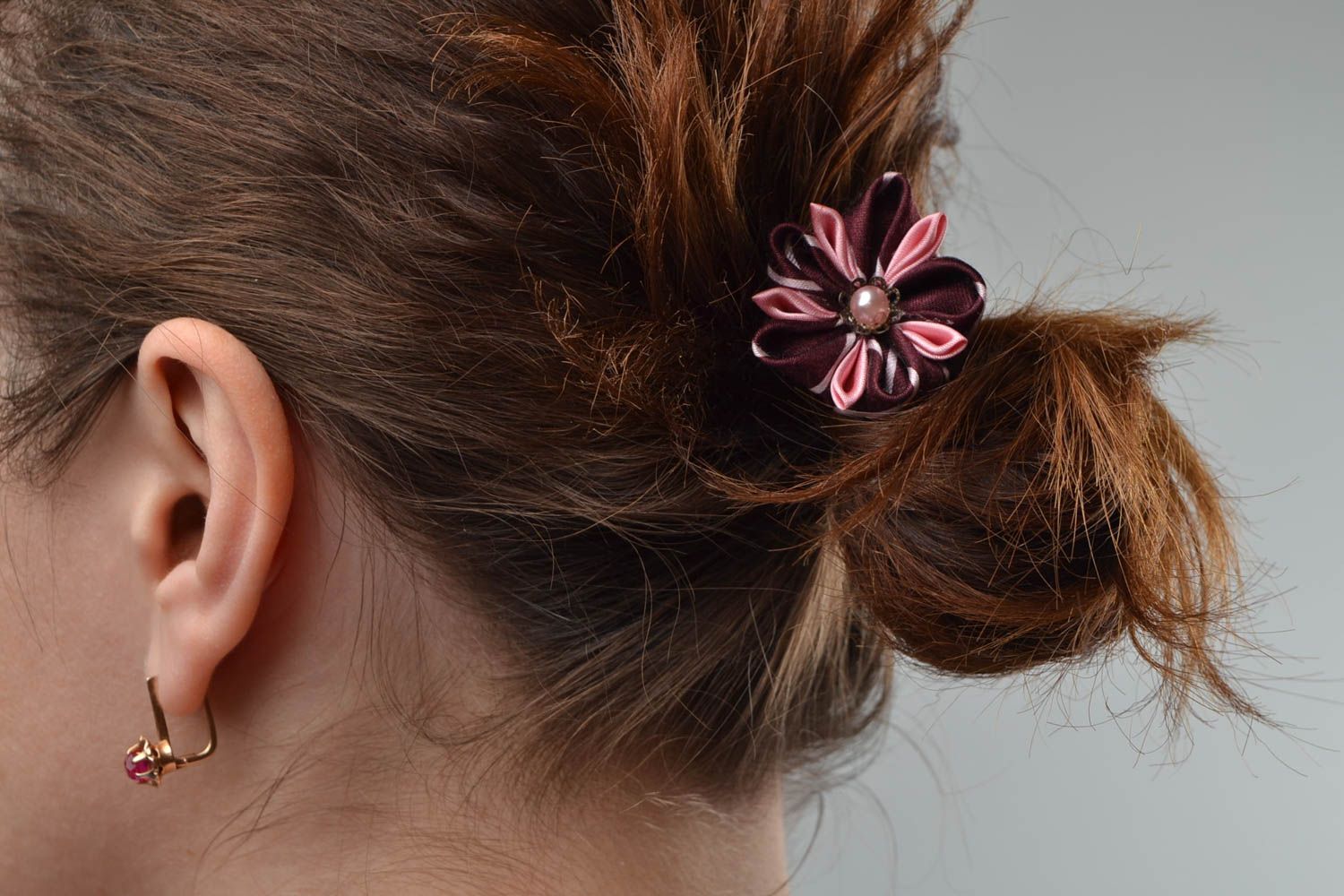 Handmade small designer satin ribbon flower hairpin kanzashi  photo 1