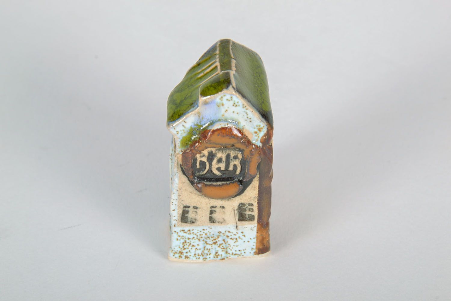 Clay figurine Bar with Green Roof photo 5