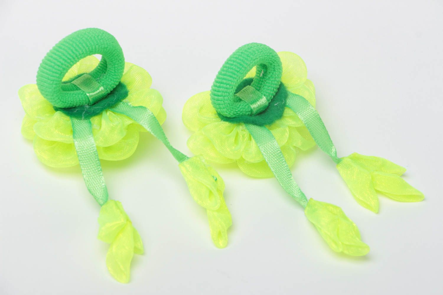 Детские резинки для волос 2 шт набор зеленые из органзы ручной работы канзши фото 4