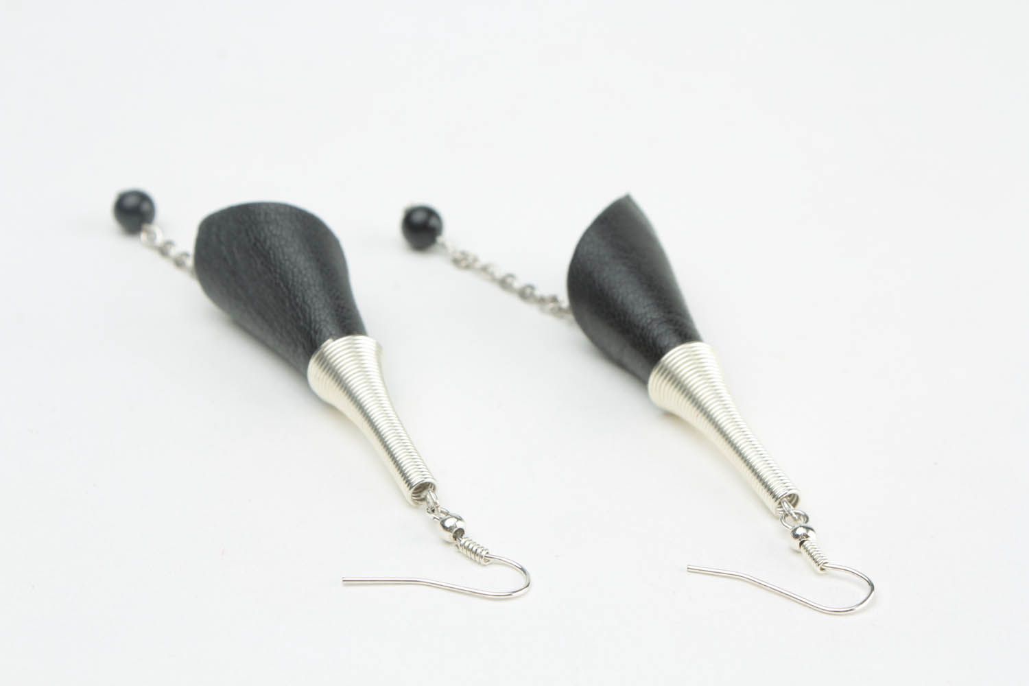 Black handmade earrings photo 3