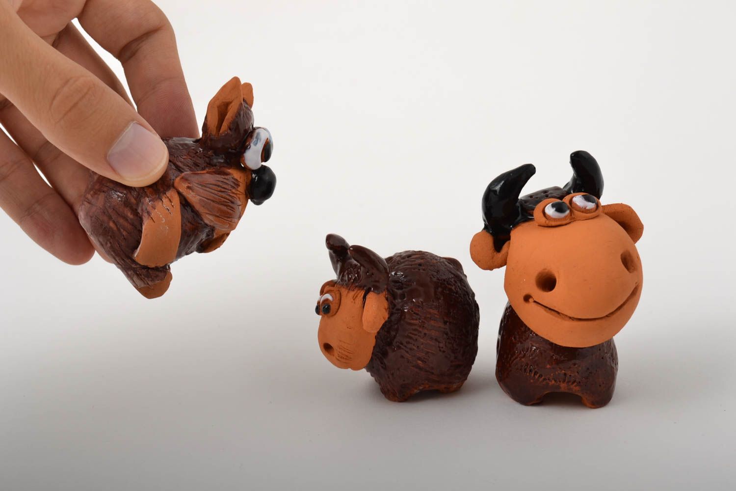 Statuine fatte a mano in ceramica set di tre animali souvenir in terracotta foto 5