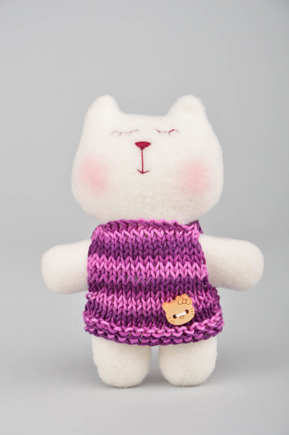 Peluche chat en tissu polaire blanc en tenue violette fait main décoratif photo 5