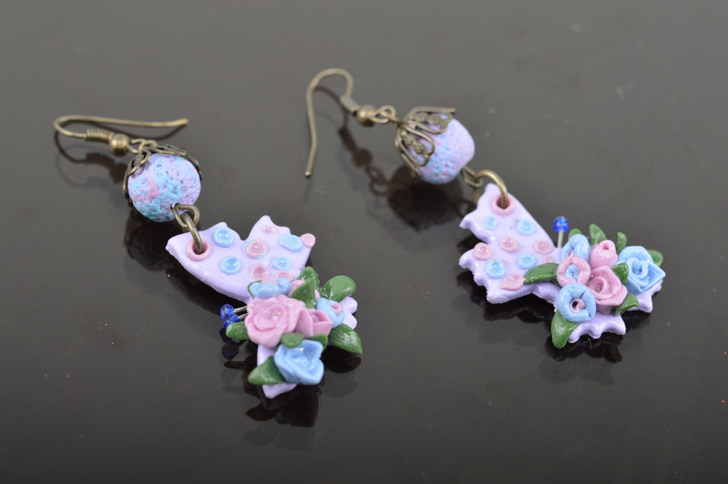 Gentle handmade women's polymer clay bow earrings with flowers of lilac color photo 3