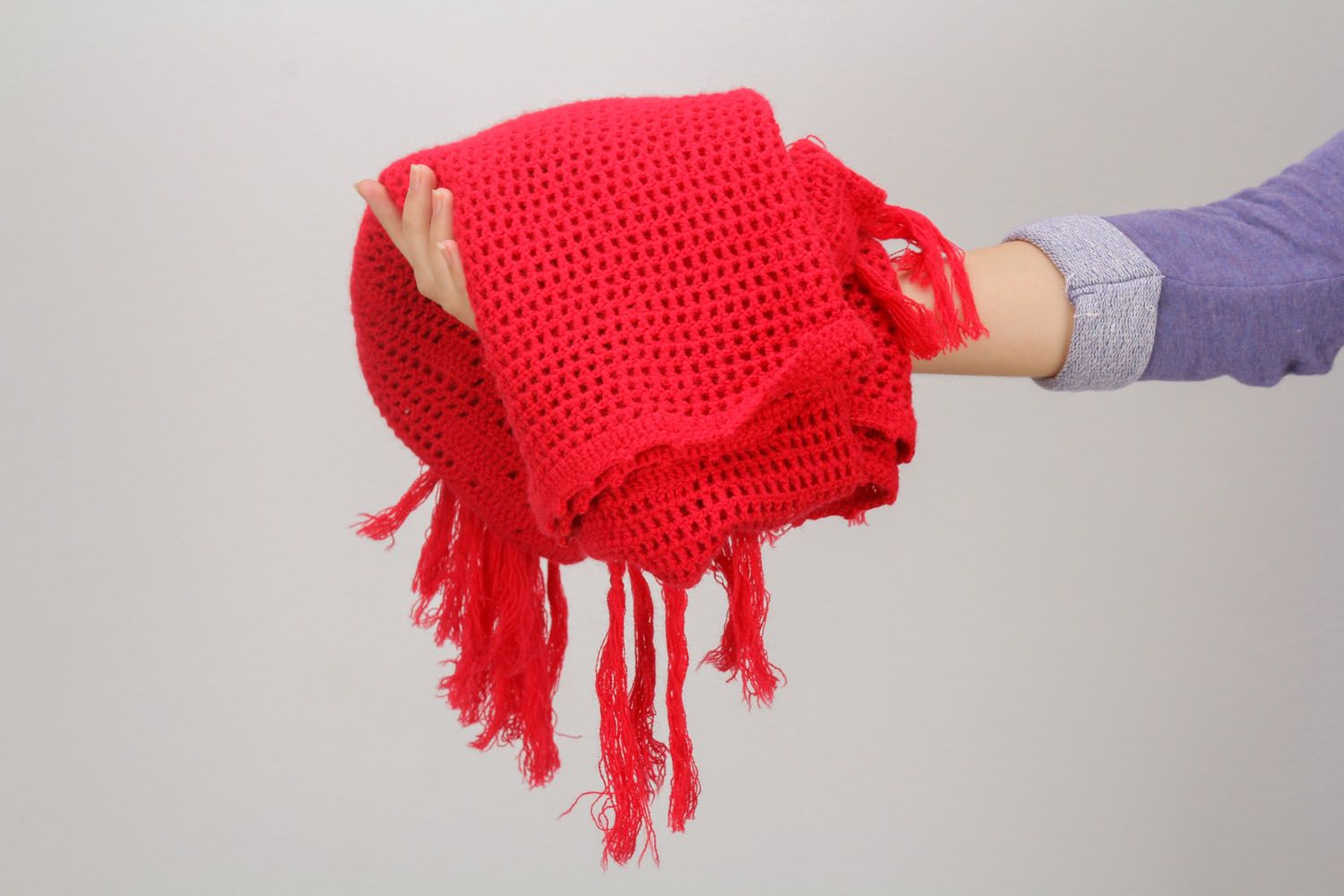 Châle chaud tricoté fait main rouge en fils de laine accessoire pour femme photo 3