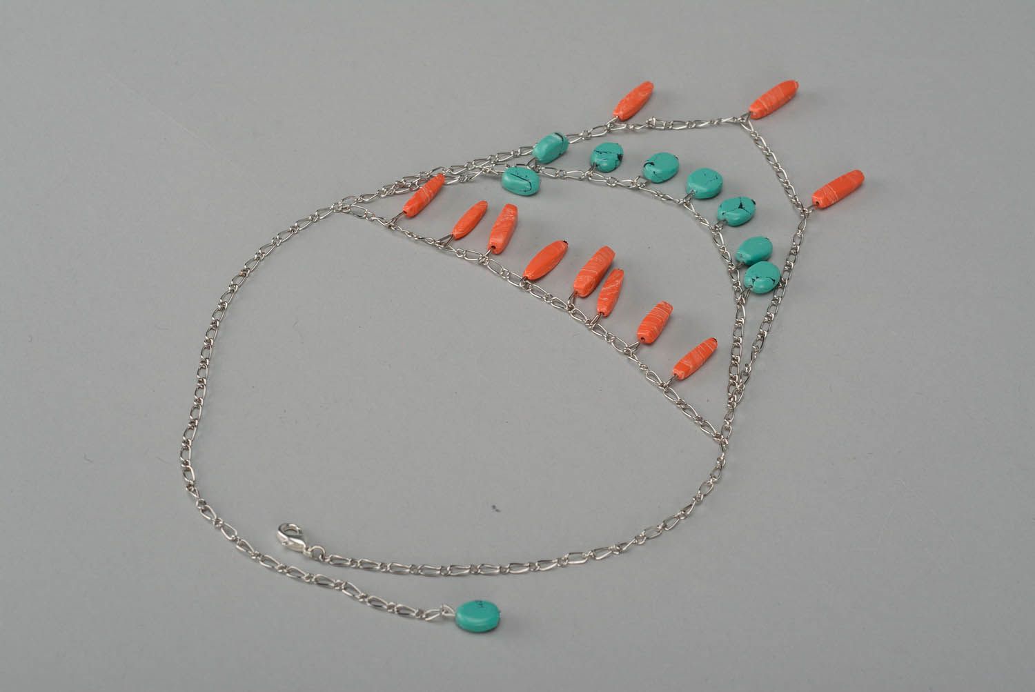 Necklace Made of Artificial Stones photo 3