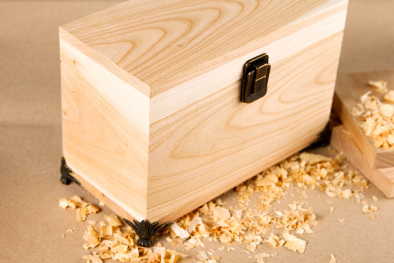 Boîte à décorer Coffret en bois fait main design de créateur Décoration maison photo 1