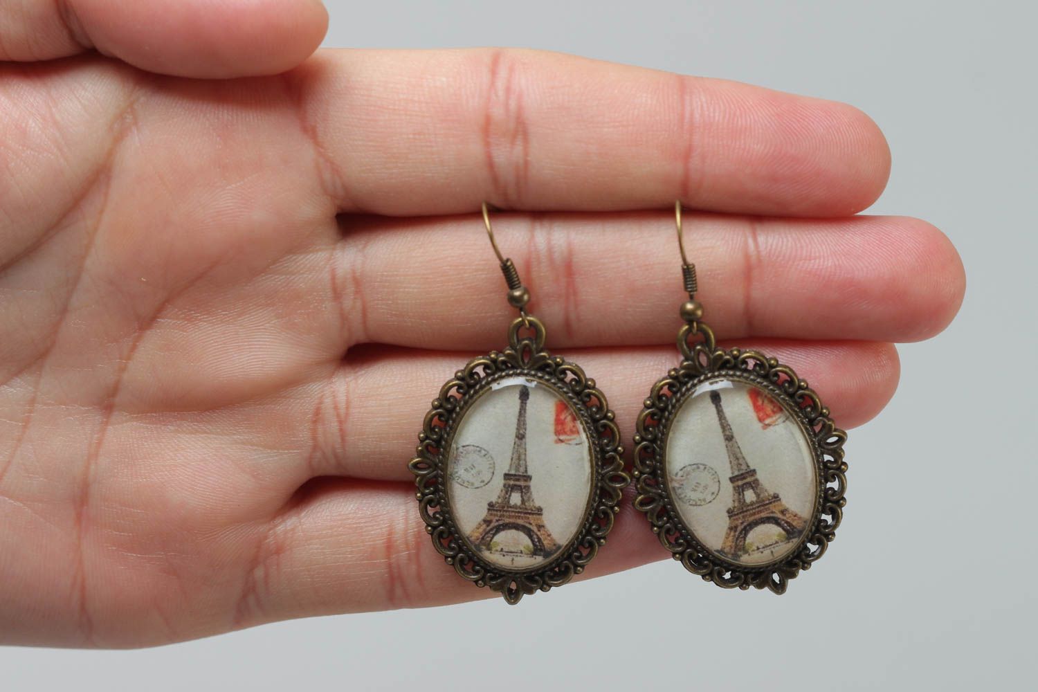 Egg-shaped vintage handmade earrings made of glass glaze with a picture of Eiffel tower photo 5