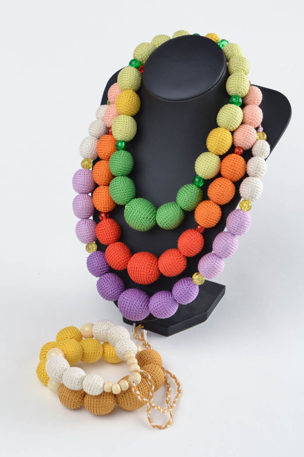 Beautiful fashionable cute unusual crochet colourful 4 bead necklaces package    photo 1