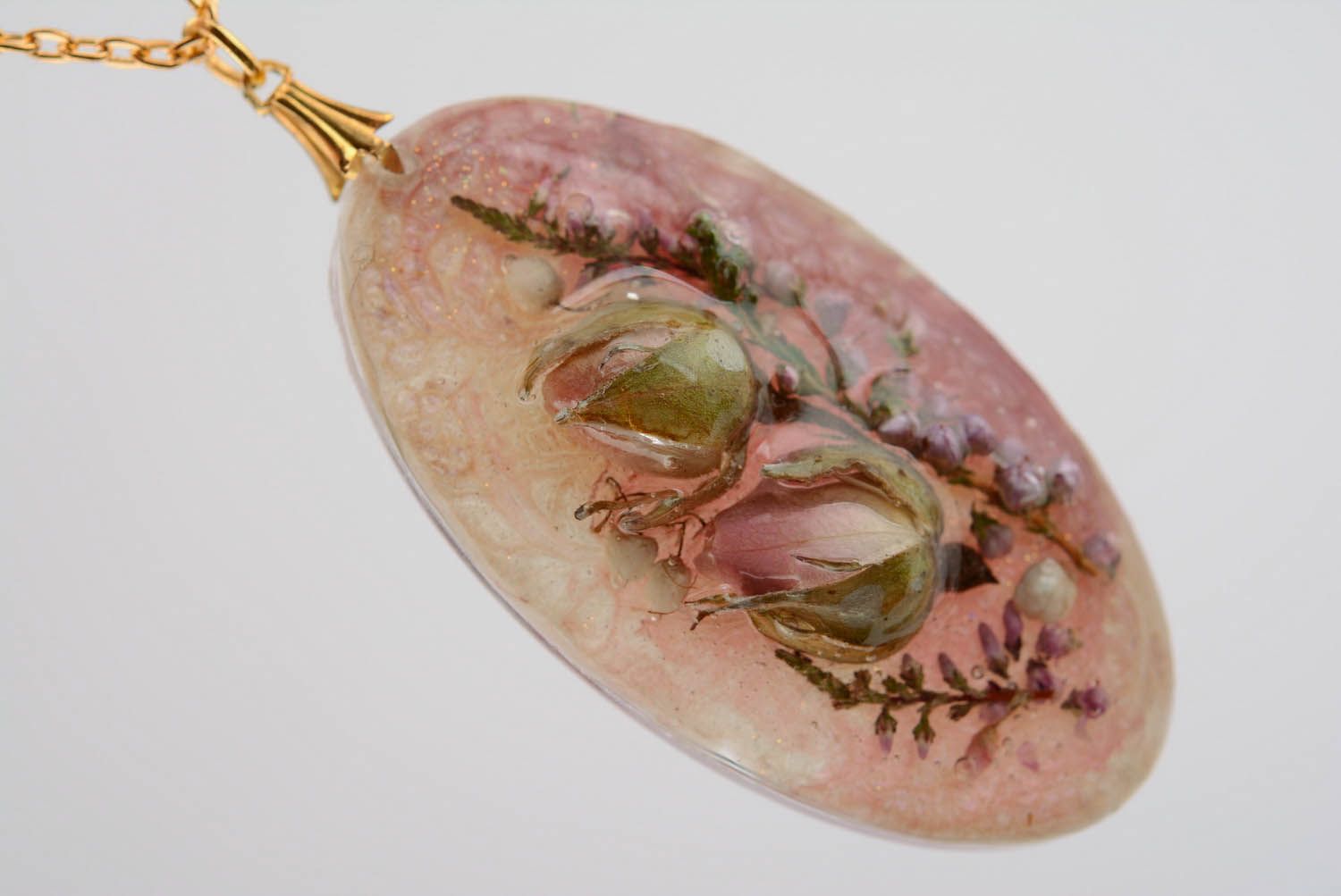 Oval pendant with chain Heather photo 4