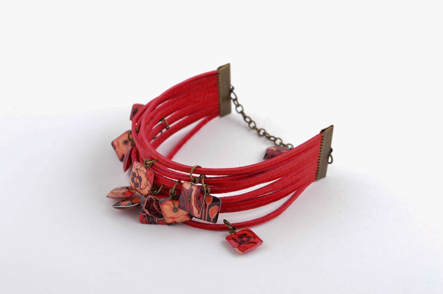 Bracelet cuir fait main Bijou fantaisie rouge Accessoire pour femme design photo 2