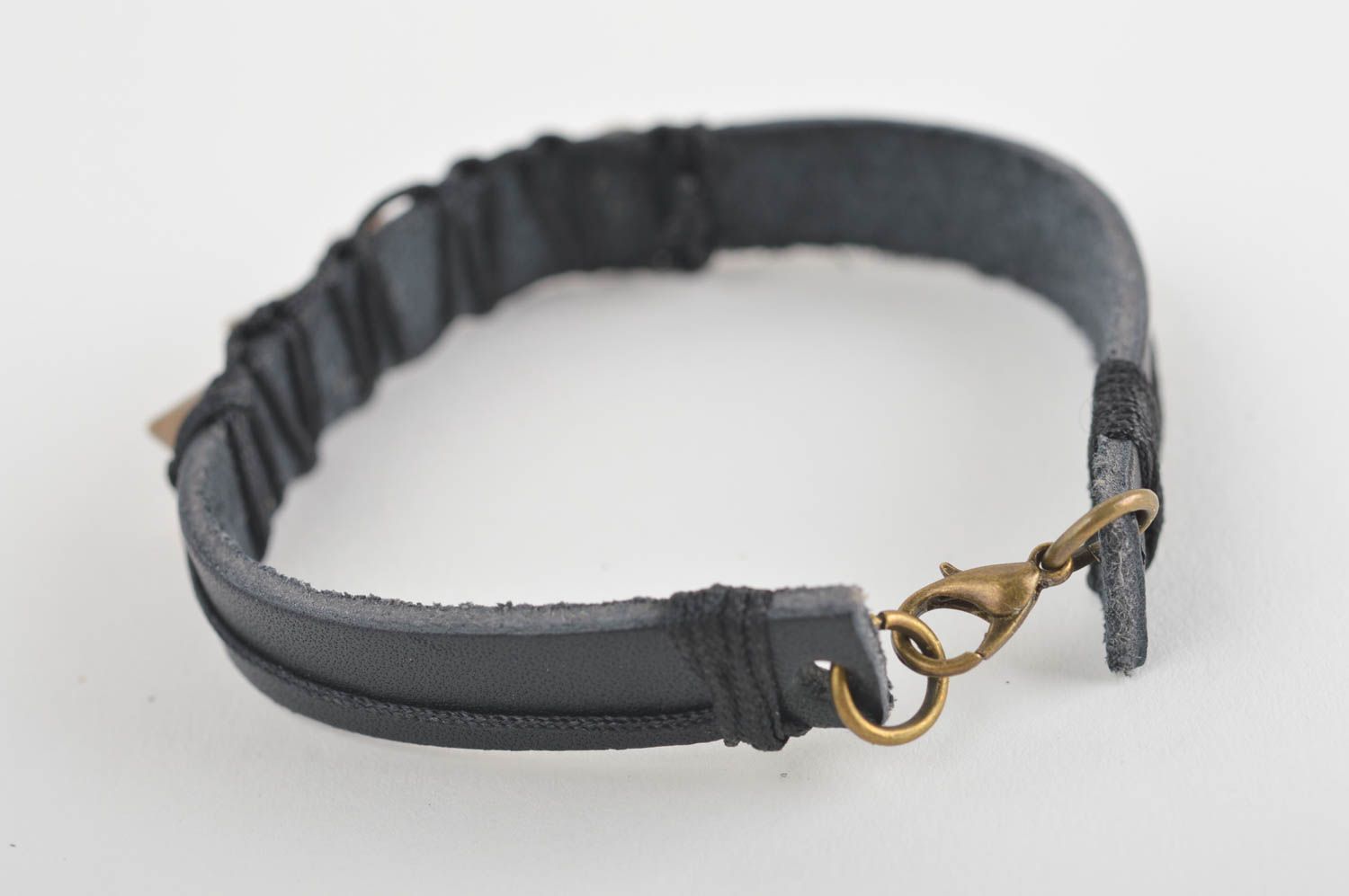 Handmade Leder Armband Mode Schmuck mit Dornen Accessoires für Frauen schwarz foto 5