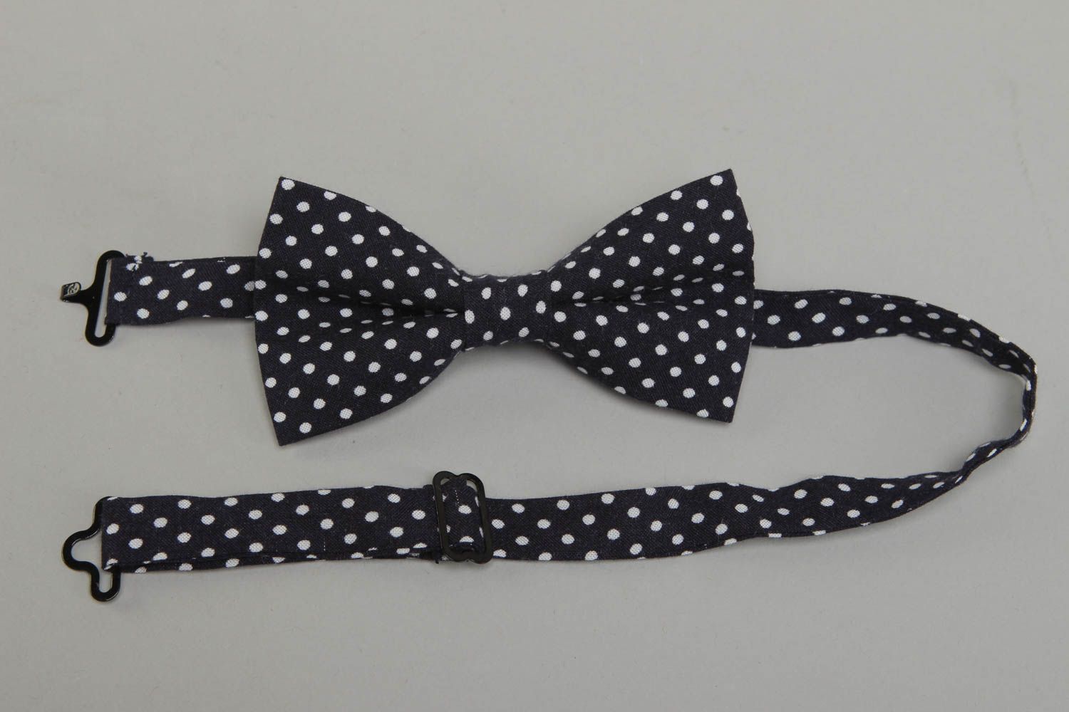 Polka dot cotton fabric bow tie photo 2