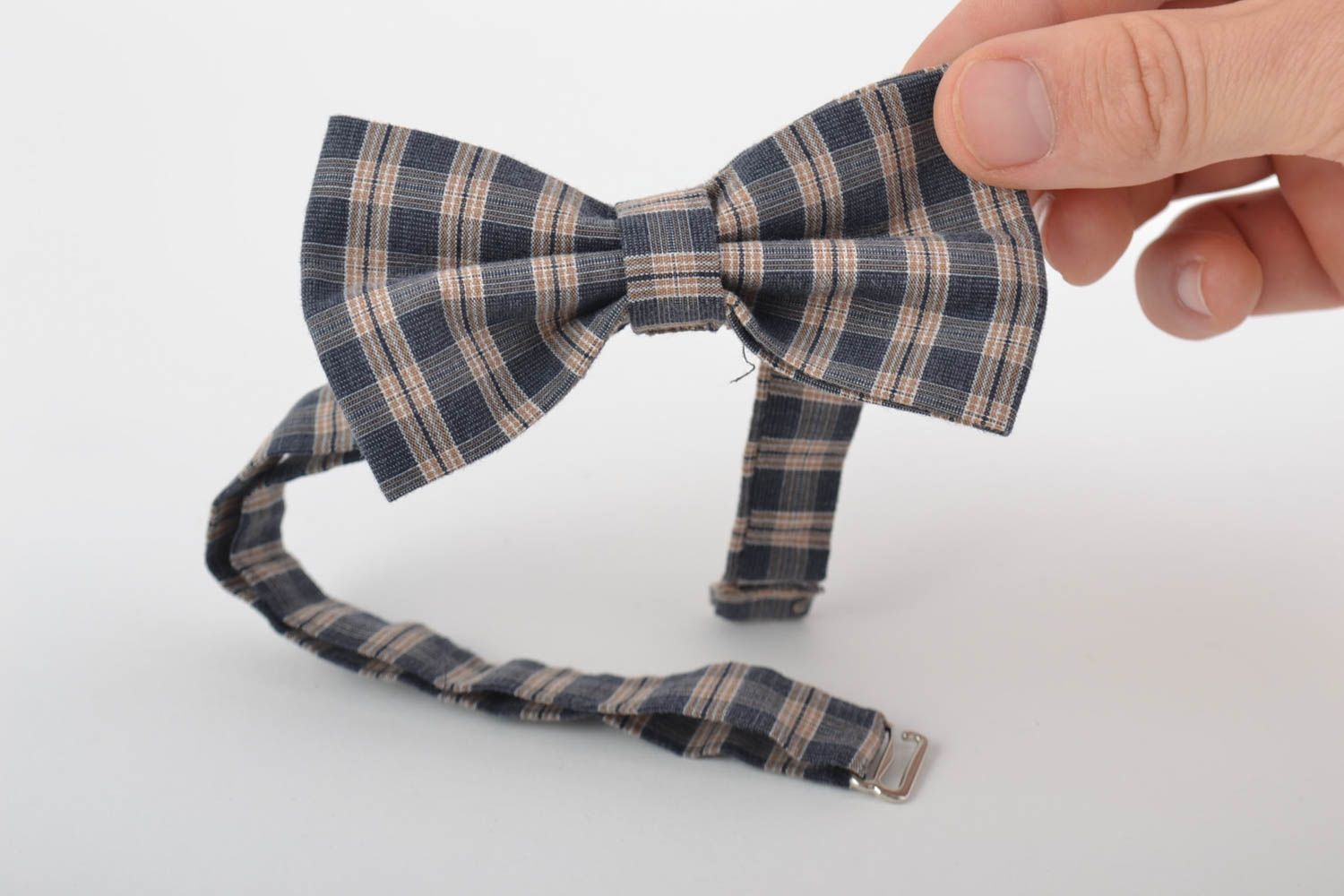 Beautiful checkered cotton fabric bow tie with adjustable strap photo 5