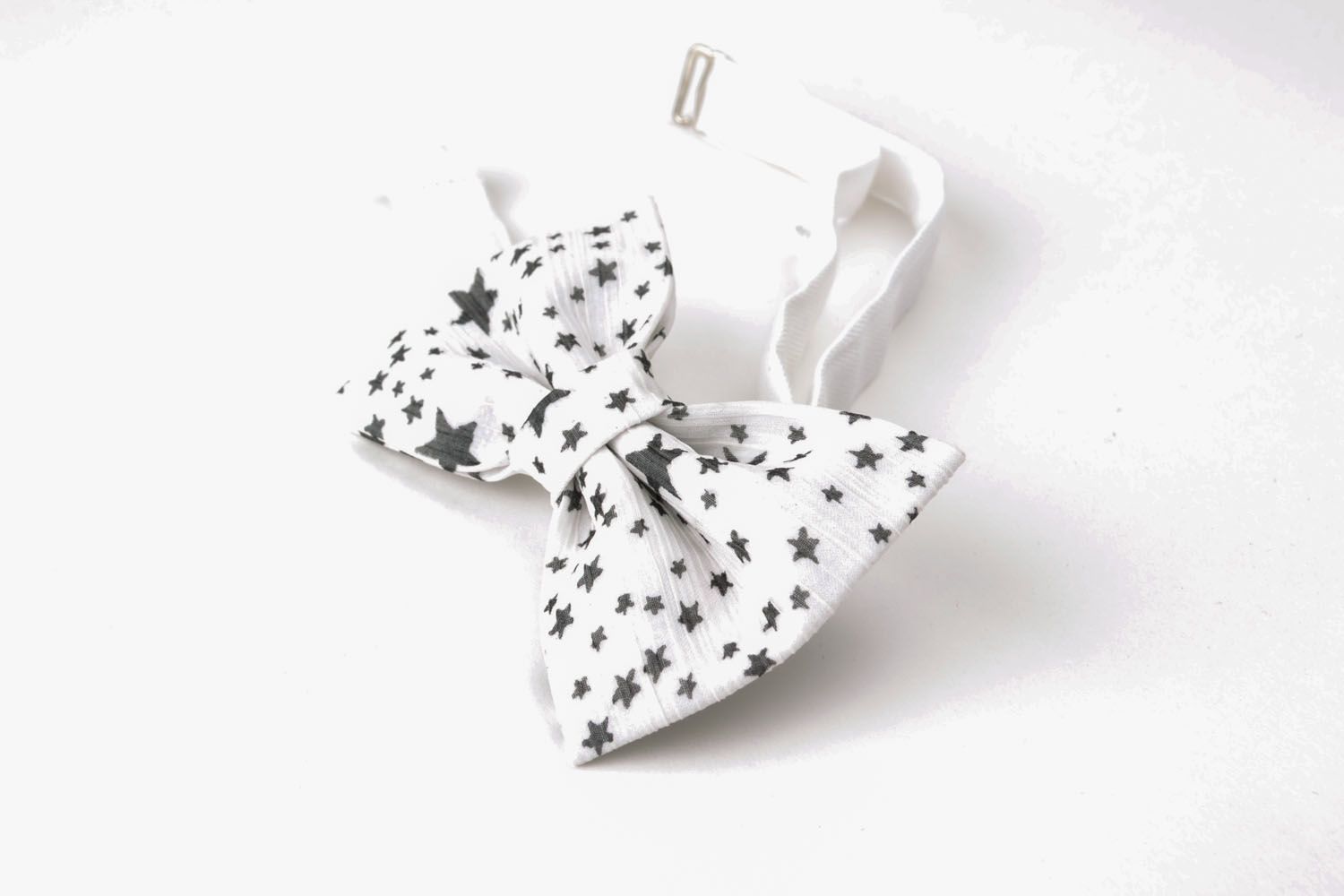 Bow tie with stars photo 1