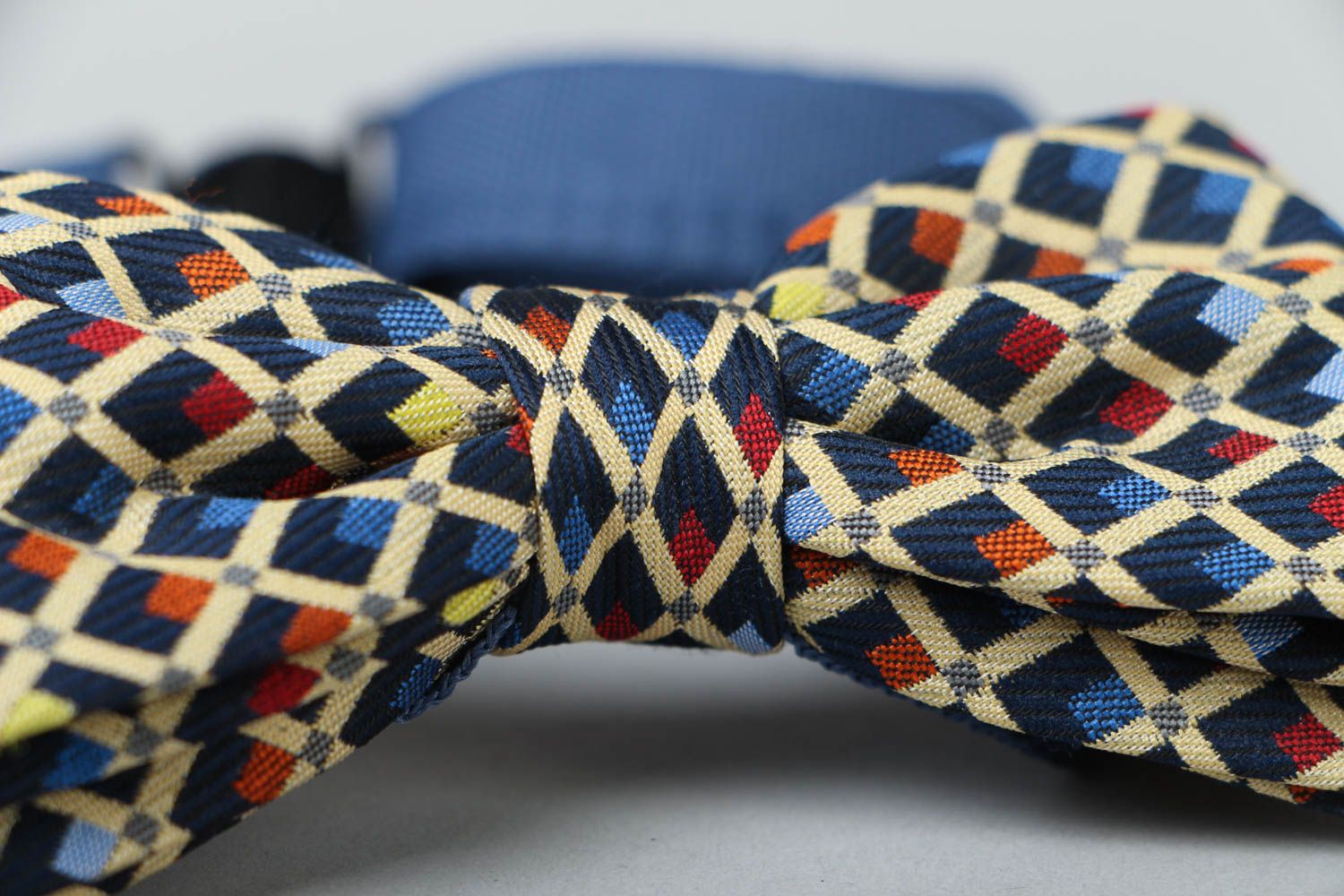 Fabric bow tie with fastener photo 3