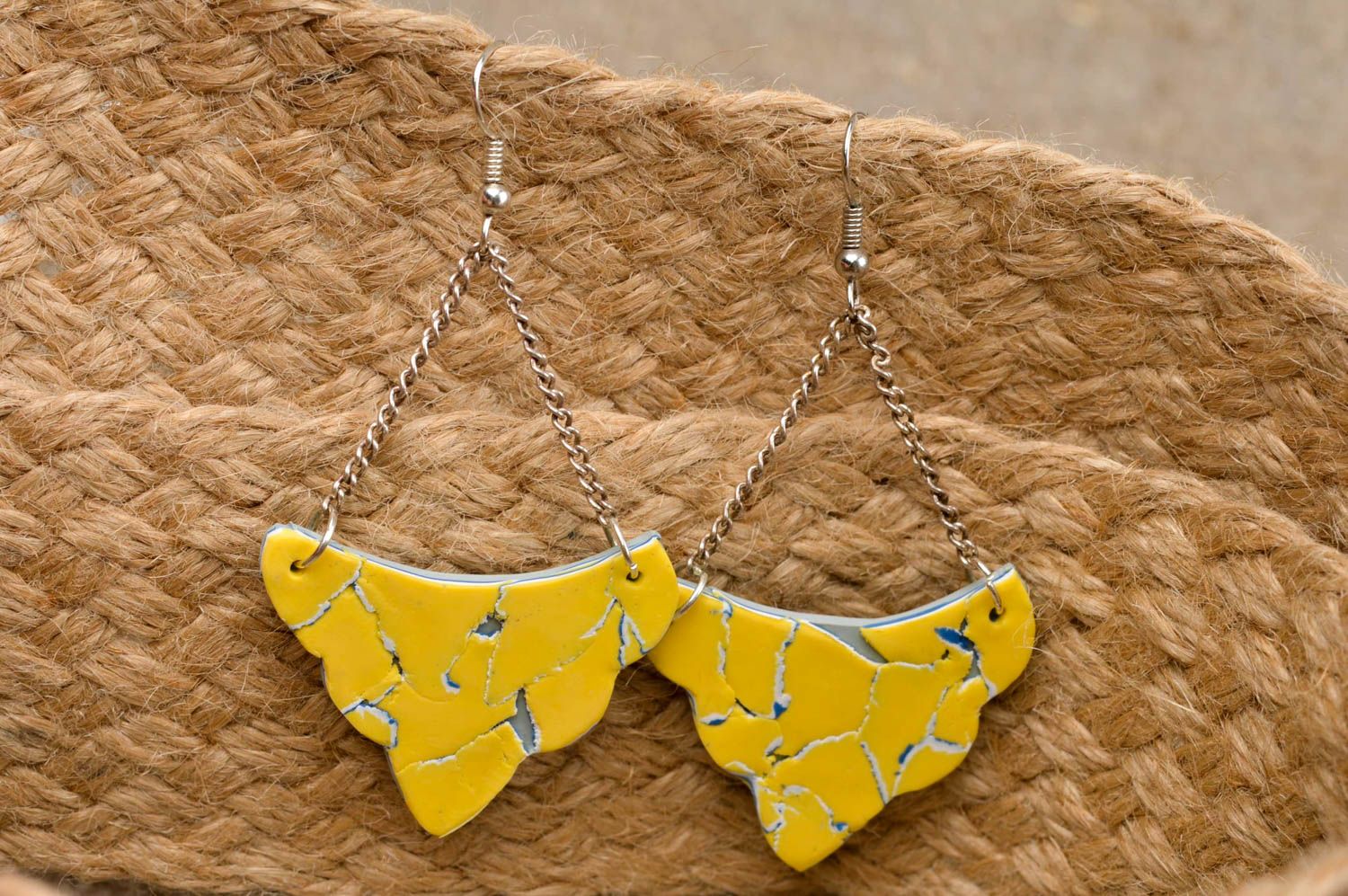 Женские серьги украшение ручной работы серьги с подвесками желтыми необычными фото 1