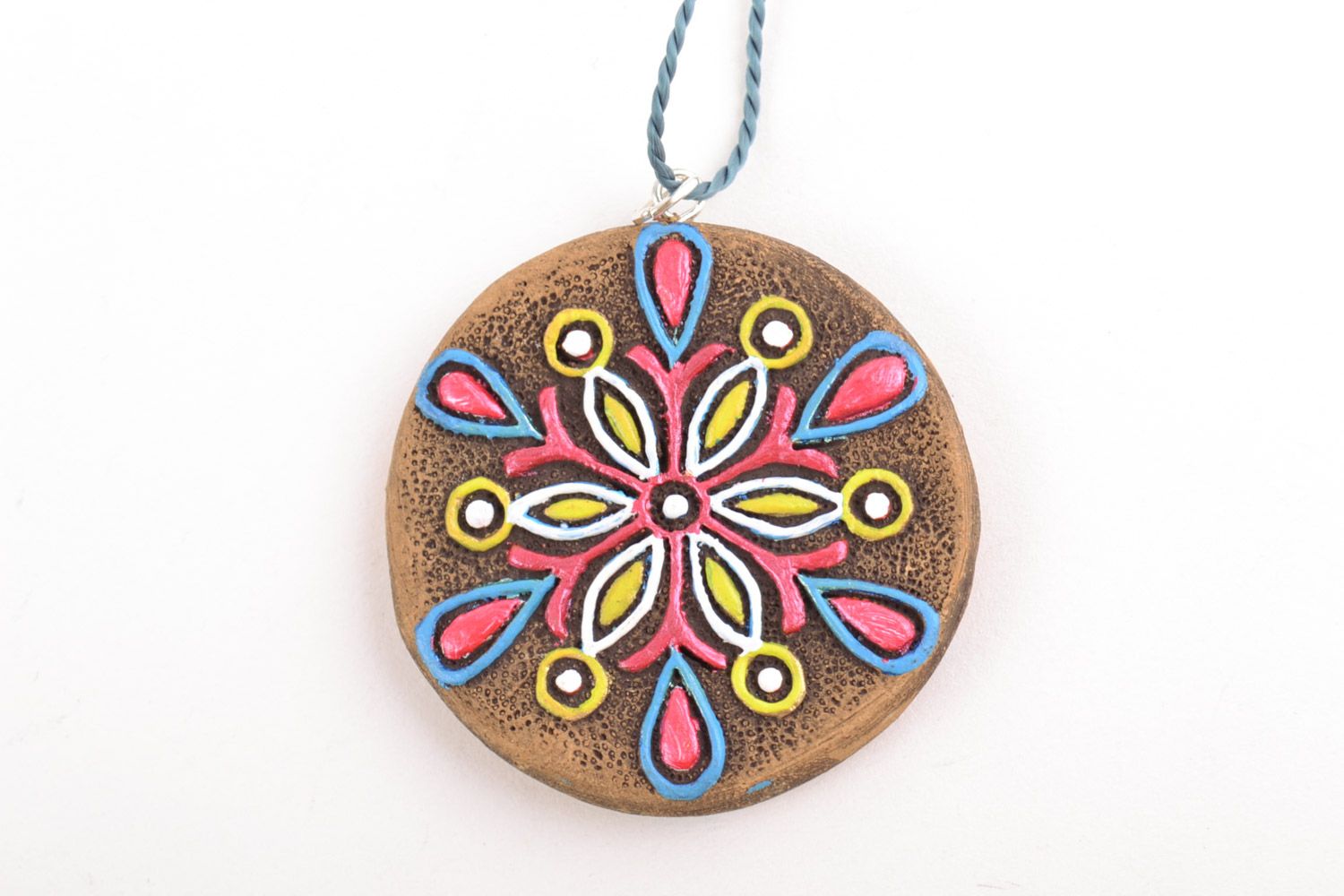 Round handmade clay neck pendant painted with acrylics with flower photo 4