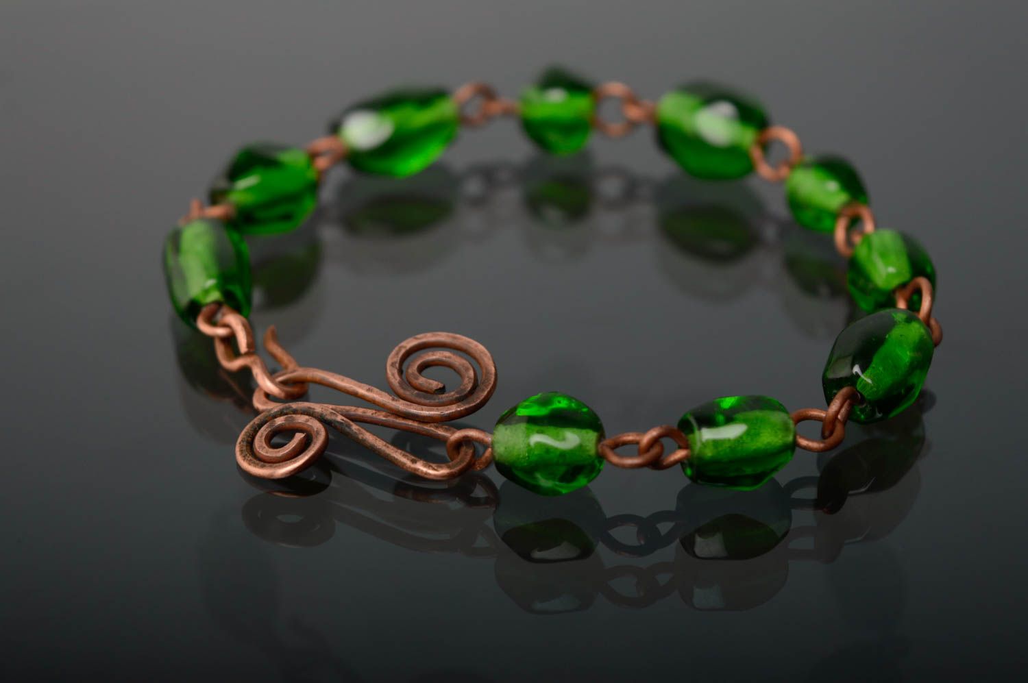 Copper bracelet with glass beads photo 1