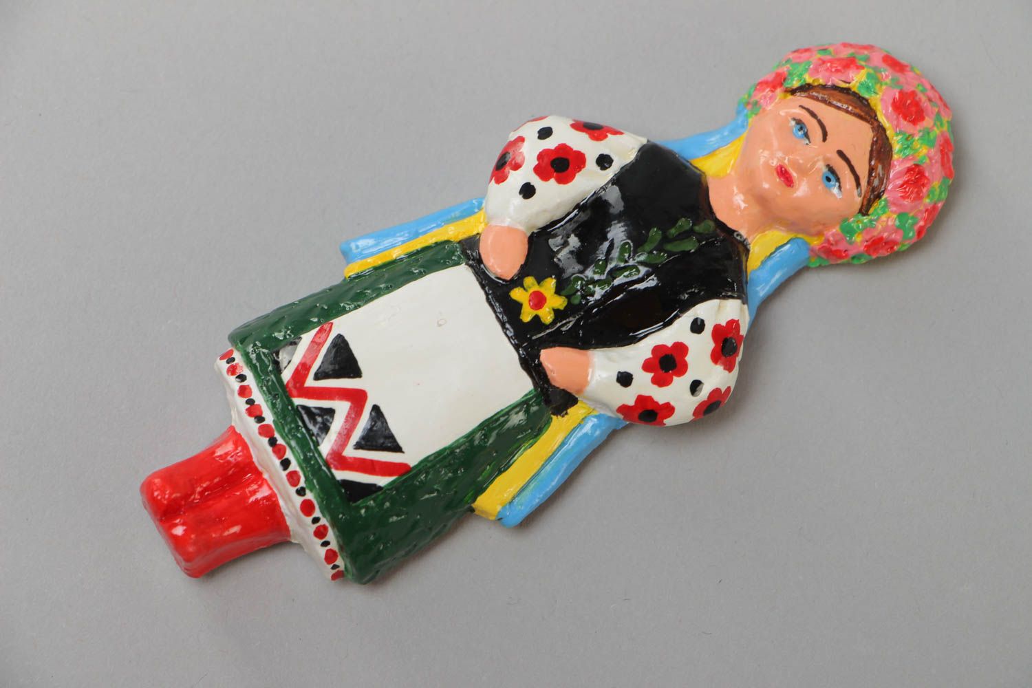 Магнит на холодильник в виде куклы в этническом стиле расписной ручной работы фото 2